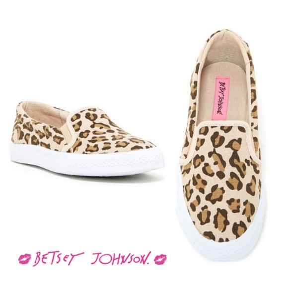 betsey johnson slip on sneakers